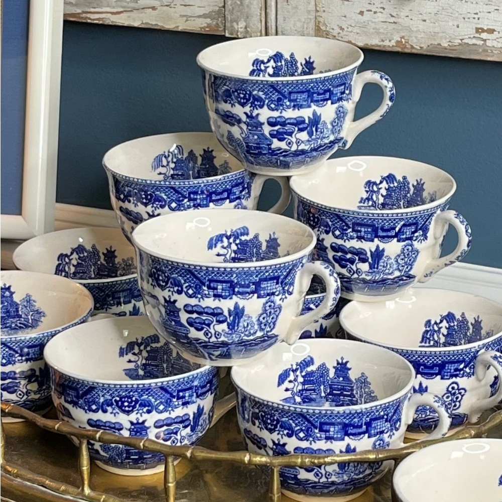 Vintage Blue Willow Tea Cups (black marked JAPAN) - set of 2